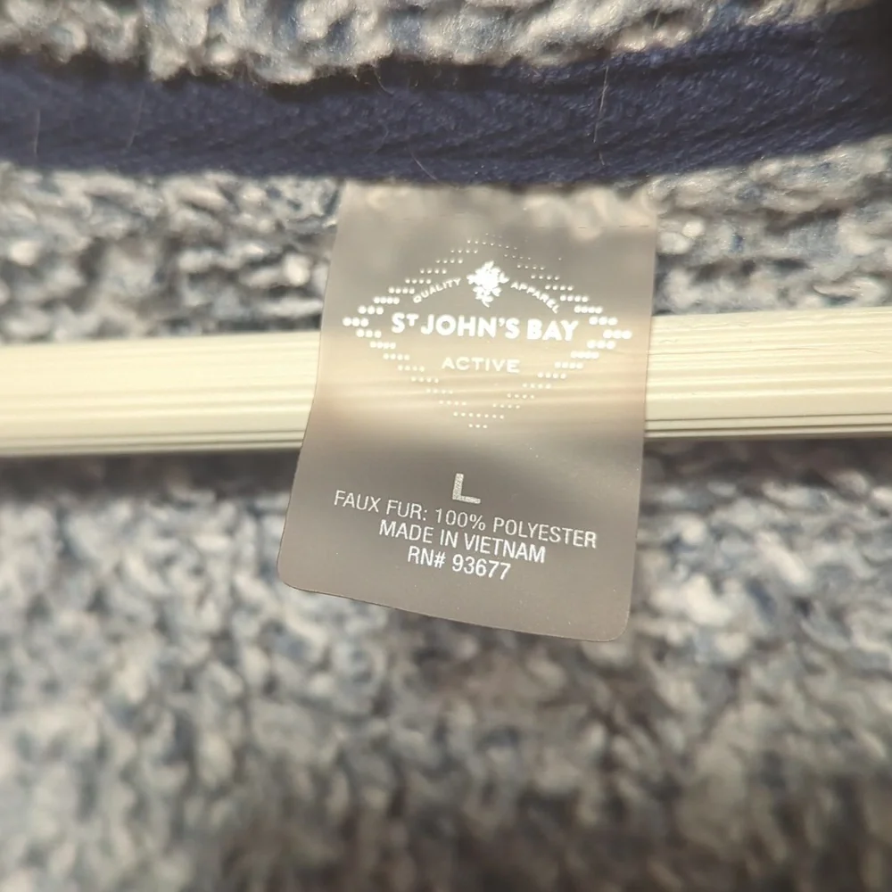 L St John's Bay Active Pullover - Picture 2 of 3